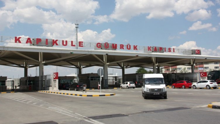 На Капъкуле арестуваха 8 българи за нелегална търговия