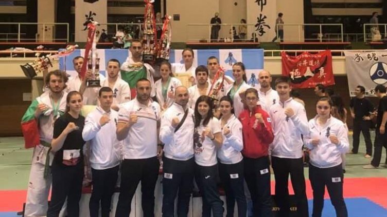 Титла и общо 10 медала взеха националите по киокушин в Япония