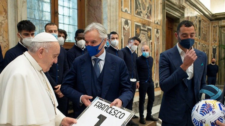 Андрей Гълъбинов отиде на аудиенция при папата (ВИДЕО)