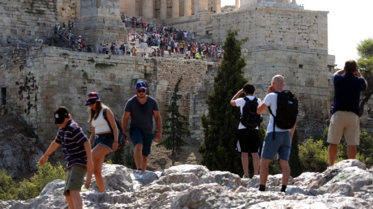 В Гърция температурите скачат до 45 градуса