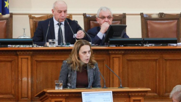 Решават дали отново да има във Варна поделение на Държавната агенция за закрила на детето