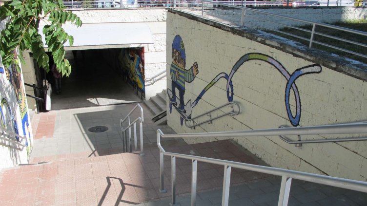 Във Варна възстановяват осветлението на пешеходните подлези, повредено при вандализъм