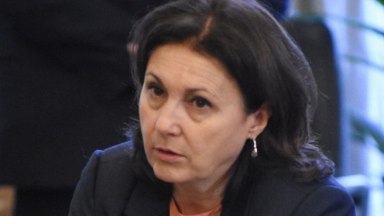 Румяна Бъчварова събира подписи за Конституцията