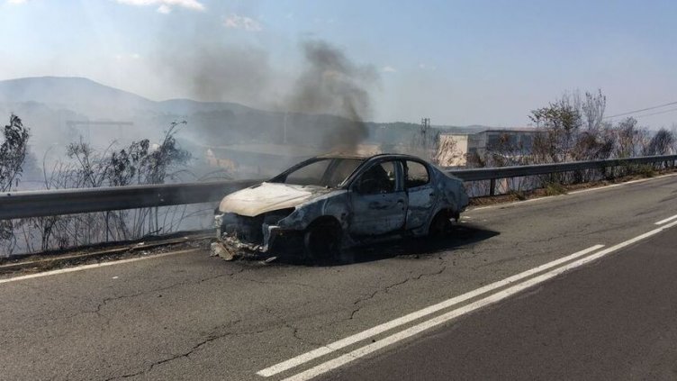 Кола се запали като факла на пътя Созопол - Аркутино