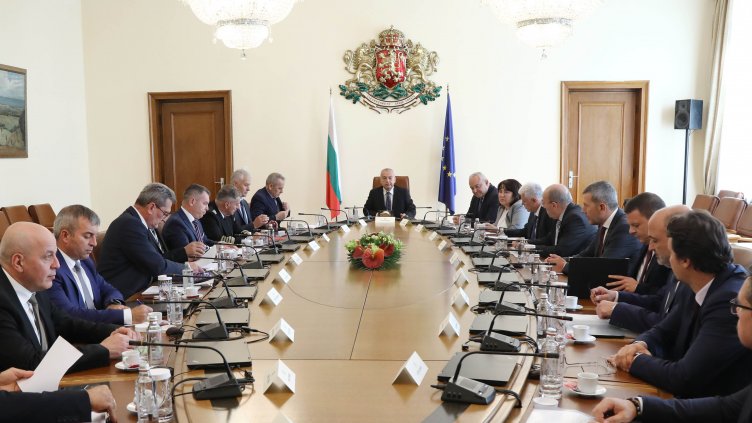 Какво реши МС днес: Създадоха Център за спешна медицинска помощ по въздуха