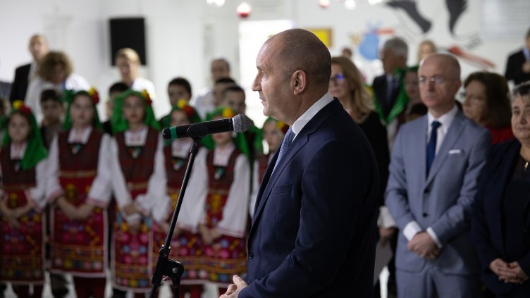 Румен Радев даде старт на 22-ото издание на "Българската Коледа"