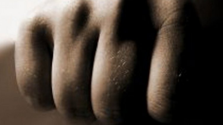 Ученичка удари учителка в час