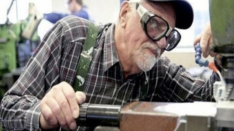 НОИ: Над 15% от пенсионерите у нас все още работят