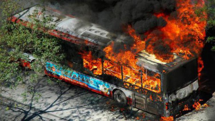 Автобус пламна в движение в Пловдив