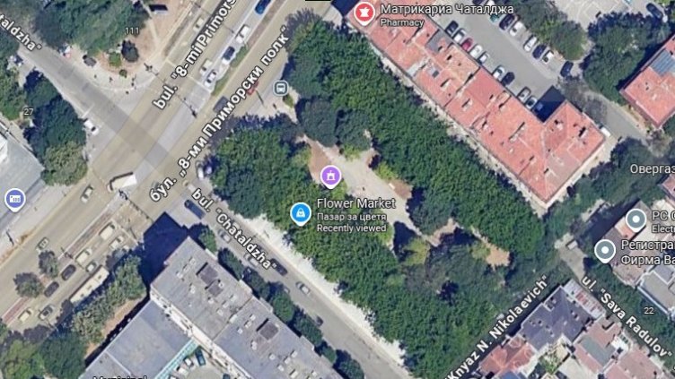 Облагородяват градинката на "Чаталджа"