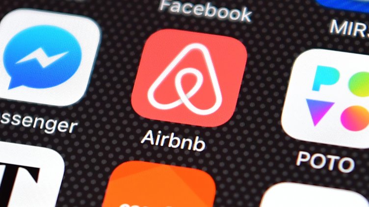 Компанията Airbnb започва проверка на всичките си 7 млн. обекта