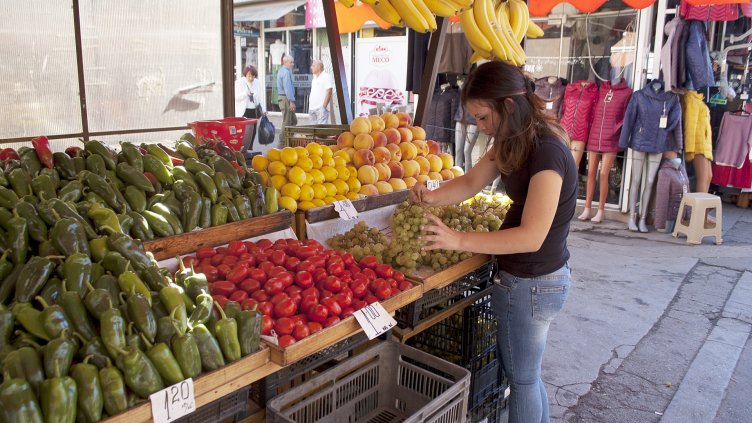 Българският пазар на зеленчуци все по-доминиран от вноса