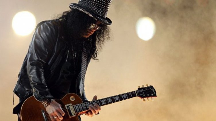 Китаристът на Guns N' Roses издава албум тази есен