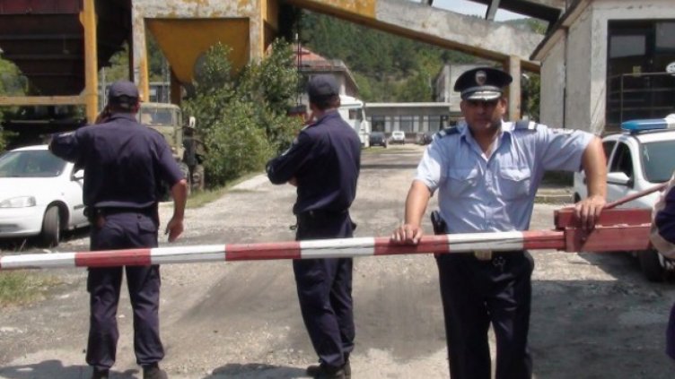 Срутване в рудник „Ораново“, има пострадал