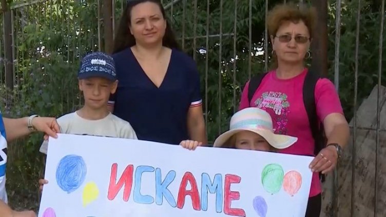 Над година се чака пешеходна пътека и светофар на ул. "Девня", защо се бави?