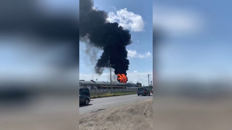 Взрив подпали химически завод в Италия