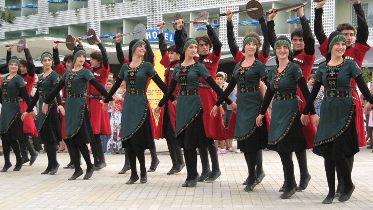 Започна XXV Международен фолклорен фестивал