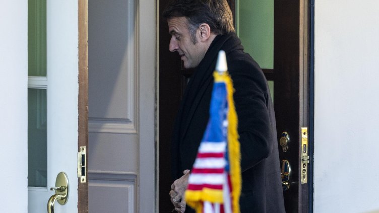 Макрон, Зеленски и Стармър пътуват заедно до САЩ