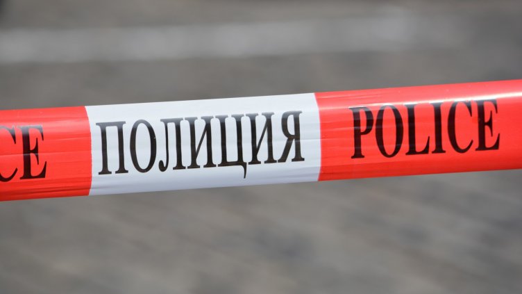 Момиче скочи от 14-ия етаж на блок в София