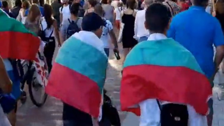 Национален протест: Ресторантьори блокират кръстовища и пътни артерии