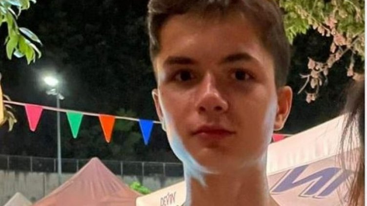 Издирват тийн от Варна. Виждали ли сте Иван? 