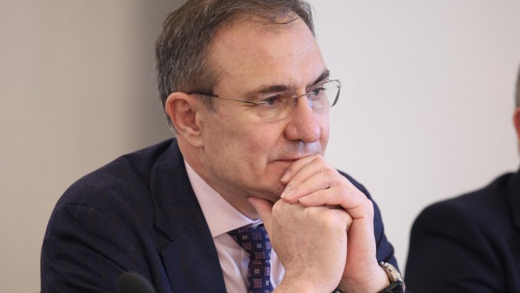 Търсят сграден фонд за домове за възрастни хора