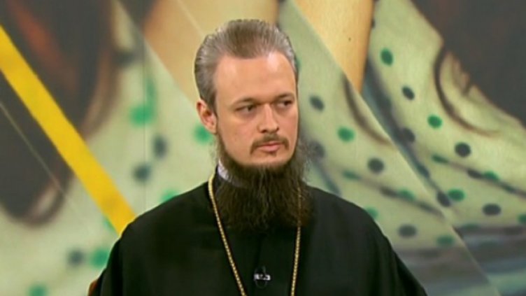 Църквата срещу Дионисий: Не може да изразява позицията на Синода