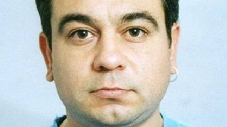 Полицията в Бургас издирва 43-годишeн мъж