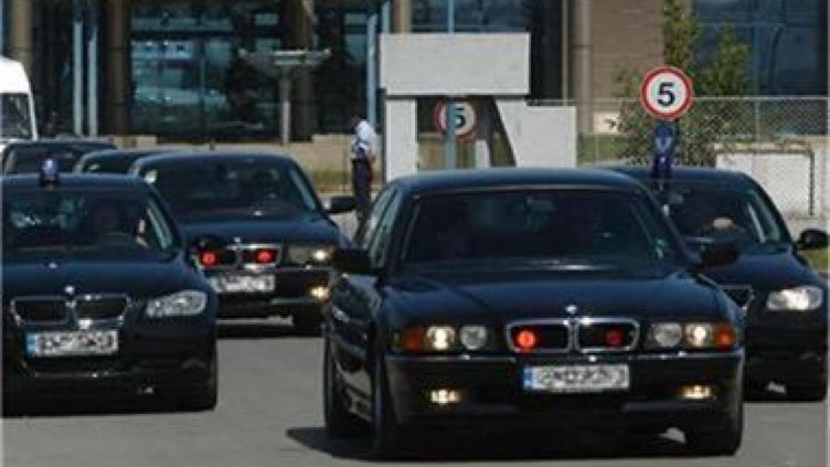 Официално: В колата на НСО не е имало служител на президентството