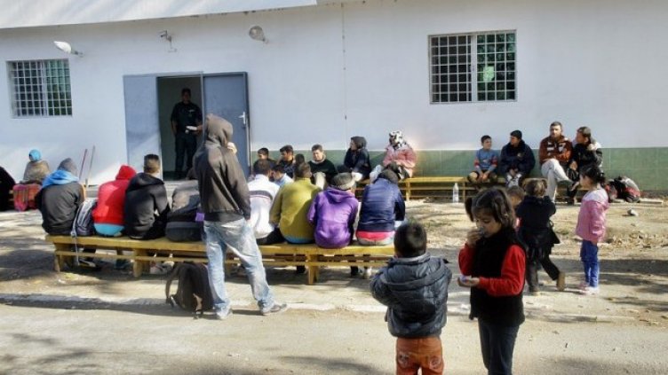 Храната на бежанците скъпа и прескъпа