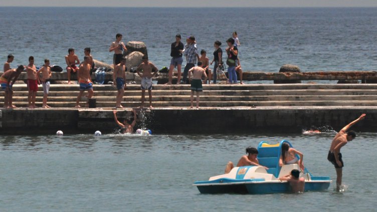 Предимно слънчево време