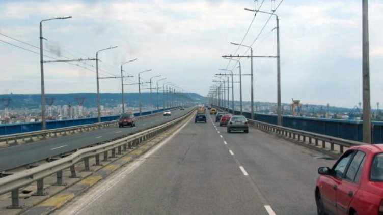 КАТ снима по 20 нарушители в час на Аспаруховия мост във Варна