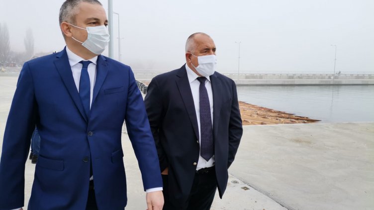 Рибарското пристанище е изключителна придобивка за варненци (Видео)