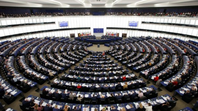 Европарламентът отменя гласуванията заради коронавируса  
