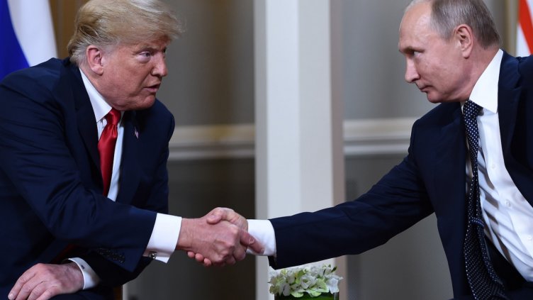 Заради подозренията за сговор на Тръмп и Путин опряха до... преводачите  