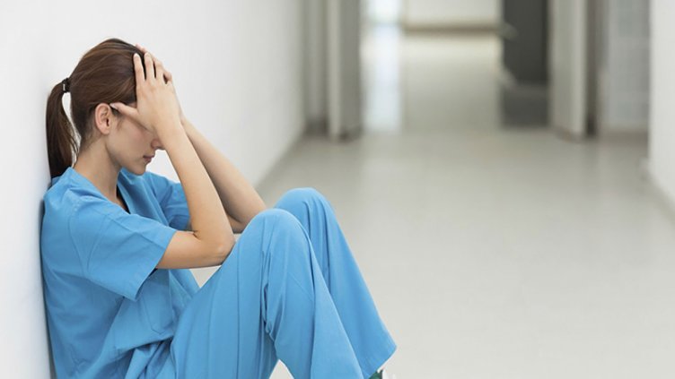 Над 60% от страдащите от депресия лекари не търсят професионална помощ