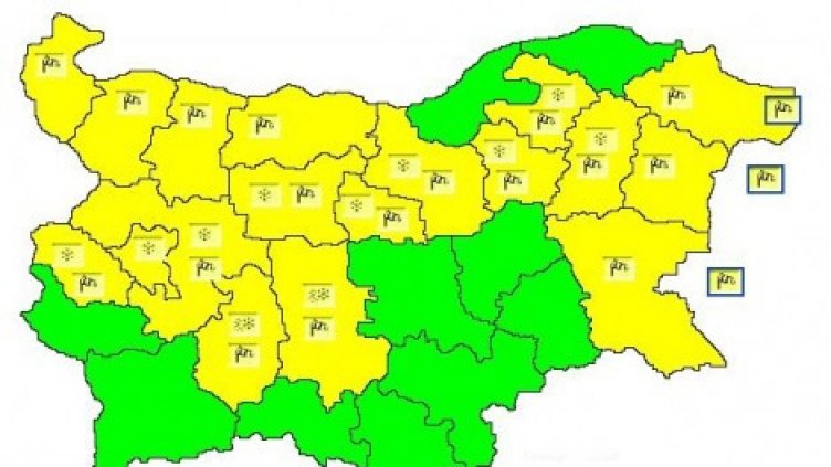 Бурният вятър довя прах от Сахара