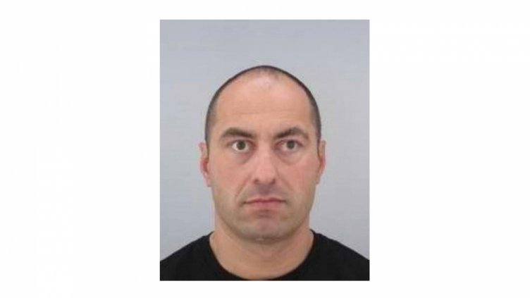 Внимание, издирват се! Двамата бегълци от затвора в София