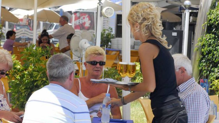 По Северното Черноморие в туризма работят над 1700 чужденци