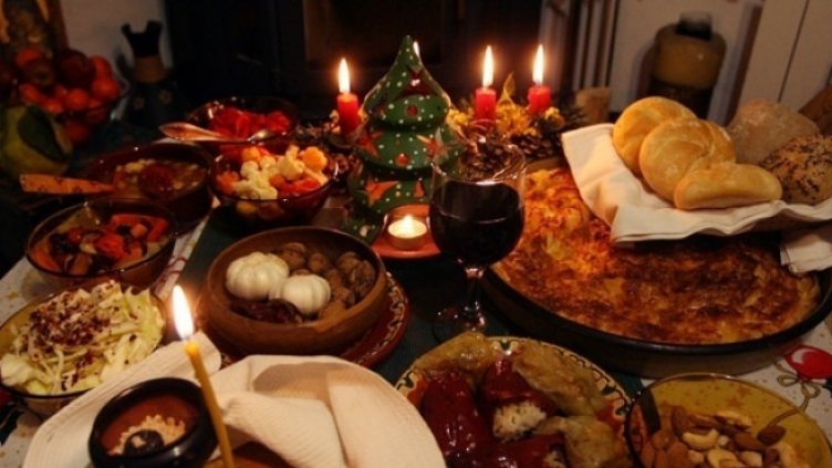 В очакване на Рождество, събираме се на трапезата на един от най-светлите празници