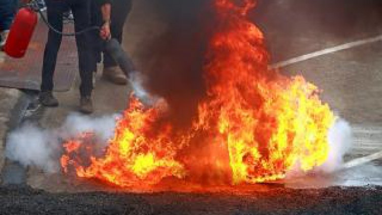Иранска футболна фенка почина, след като се самозапали в знак на протест
