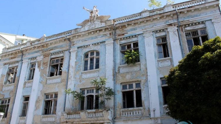 Започва реставрацията на сградата на някогашната Софийска банка във Варна на ул. "Преслав" 24