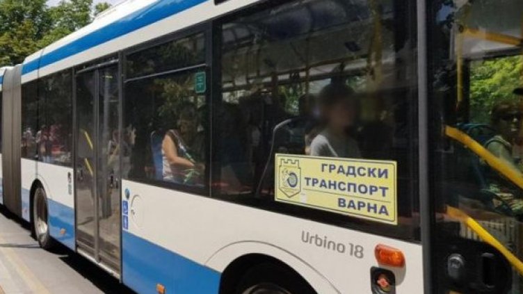 Искат постоянен арест за напушения шофьор, който засече автобус във Варна