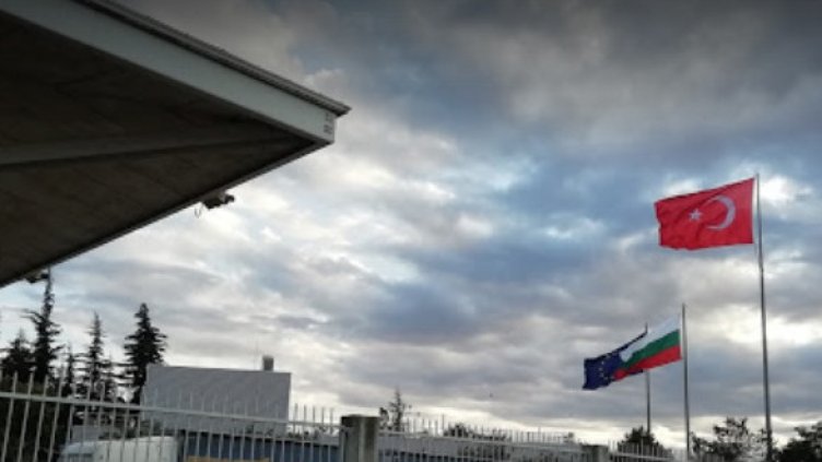 Амбулантни търговци "изгоряха" на „Капитан Андреево"