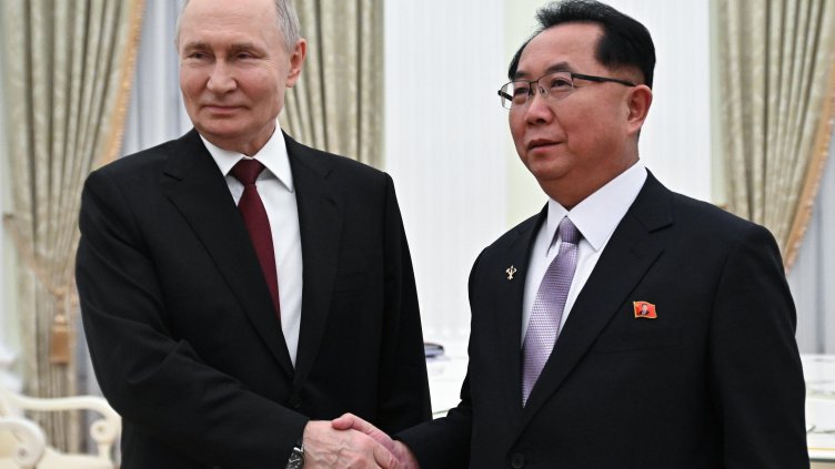 Путин се е срещнал с висш функционер от Северна Корея
