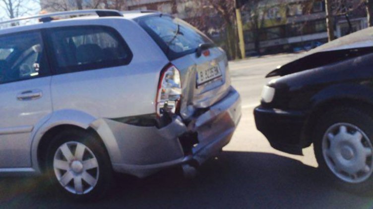 Избягвайте кръстовището на бул. „Осми Приморски полк“ и бул. „Левски“