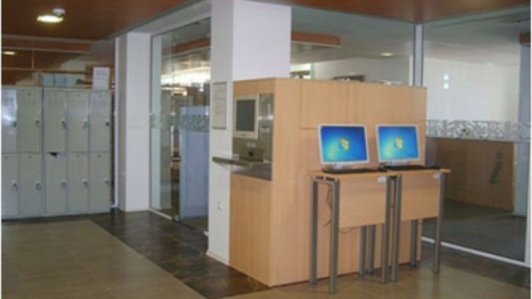 Студенти писаха есета за библиотеката на ХХI век