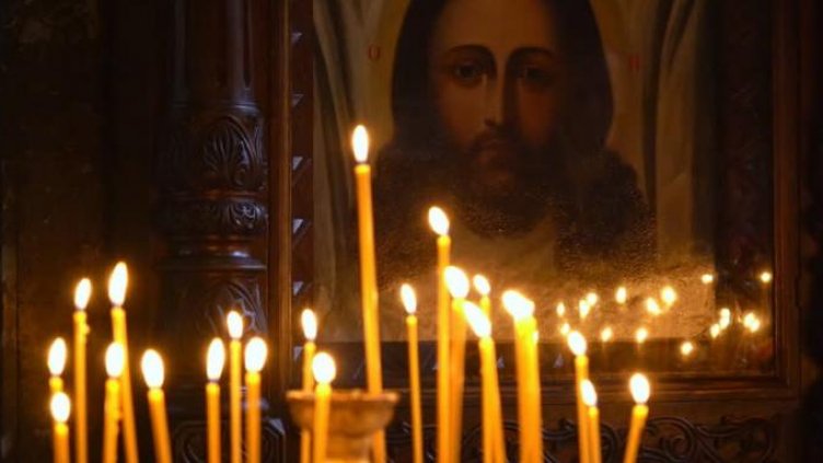 През декември ще ни помагат много светии