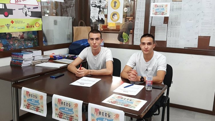 Във Варна събират учебни пособия за деца от наводнените села в Карловско