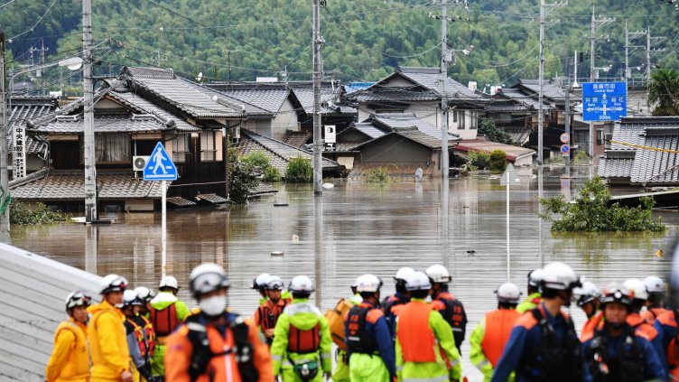 В Япония евакуираха почти 2 милиона души заради обилните валежи